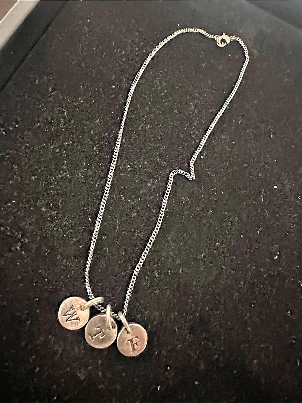 Black toned necklace “WTF”